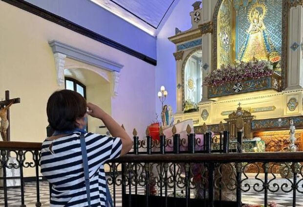 SOLACE In this photo obtained from her office, former Sen. Leila de Lima visits the Minor Basilica of Our Lady of the Rosary of Manaoag in Pangasinan on Tuesday, after being granted bail on Monday. PHOTO FROM THE OFFICE OF ATTY. LEILA DE LIMA