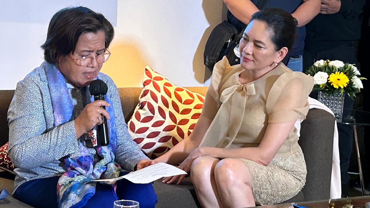 PHOTO: Leila de Lima and Risa Hontiveros STORY: Risa Hontiveros hopes de Lima would vie for Senate seat in 2025