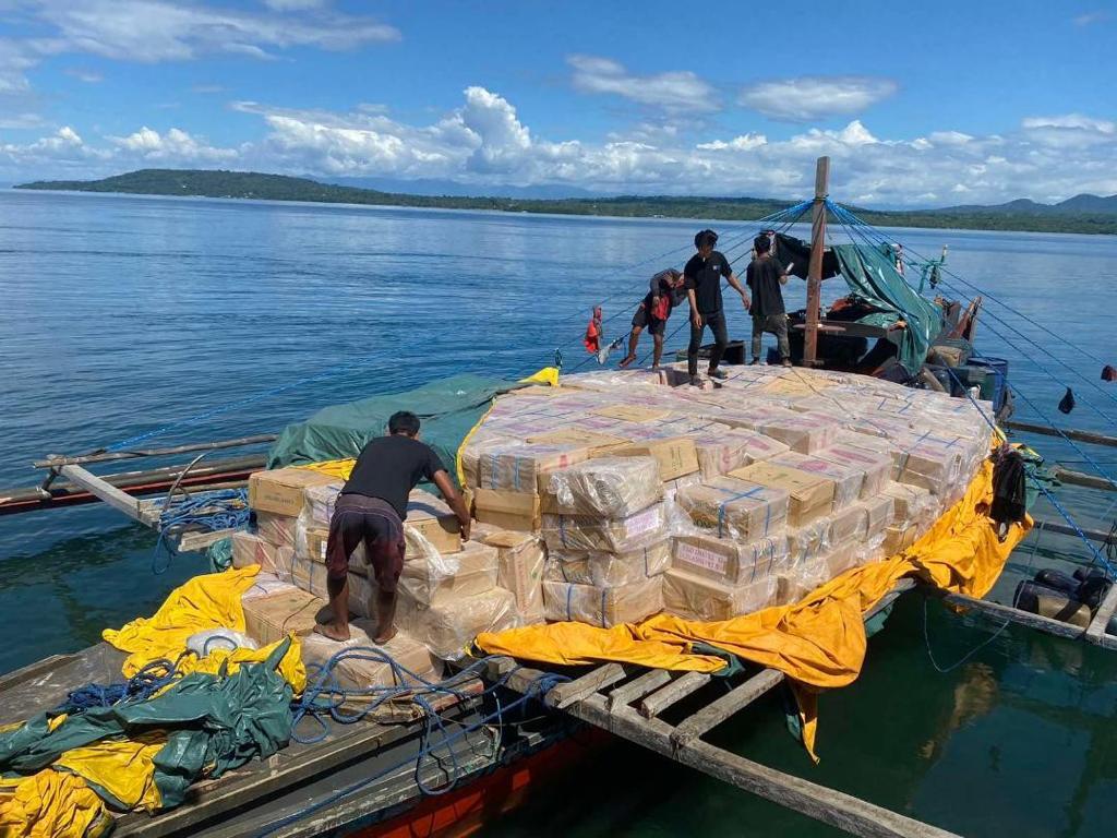 Elements of the Naval Forces Eastern Mindanao (NFEM) intercepted a fishing vessel loaded with untaxed cigarettes in Davao Occidental and arrested two suspects reportedly active members of an armed group, lending credence to an earlier claim that certain organized groups in Mindanao are currently behind the proliferation of cigarette smuggling in the country.