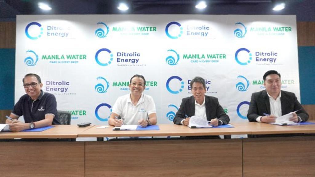 Manila Water is embarking on a landmark sustainable energy project with the signing of a fifteen (15) years Solar Facility Power Purchase Agreement (PPA) with Ditrolic Energy Philippines for the 2.5-megawatt peak (MWp) solar projects in three of its facilities.