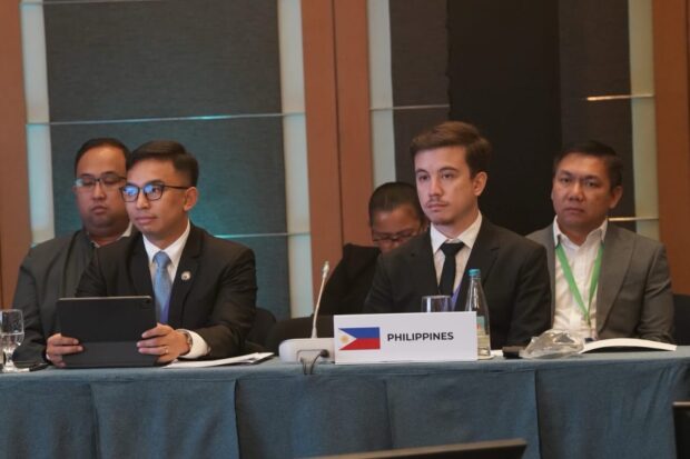 Rep. Juan Carlos Atayde with other lawmakers at the 31st Asia Pacific Parliamentary Forum (APPF) Roundtable of Young Parliamentarians at the PICC in Manila.
