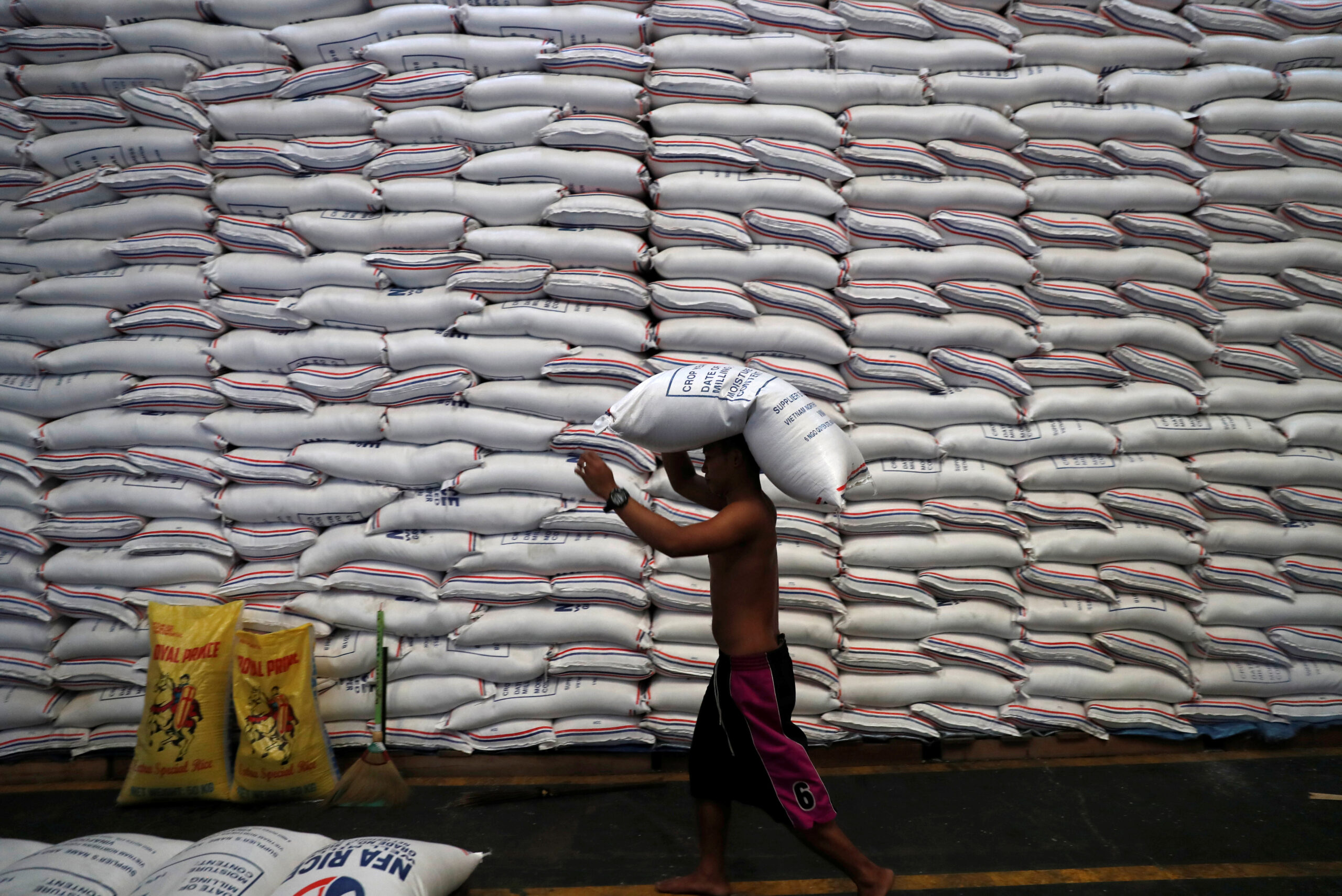 House amendments to rice tariff law approved on 3rd reading