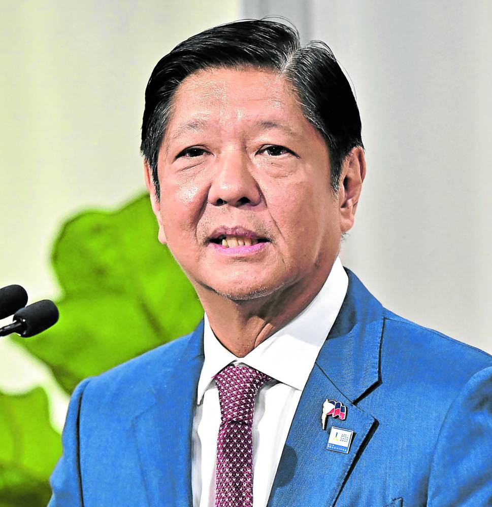 Marcos ‘optimistic’ as PH gets longest domestic submarine fiber cable