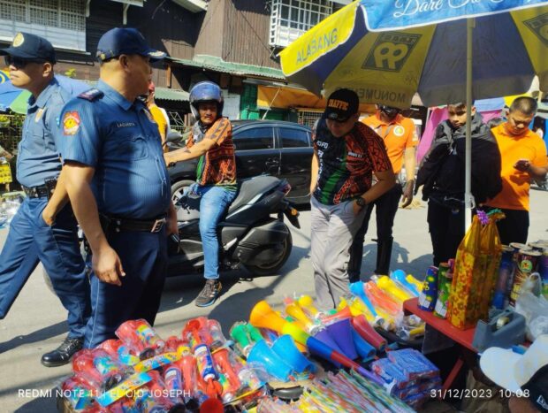 Caloocan police, BFP intensify drive vs illegal fireworks, firecrackers