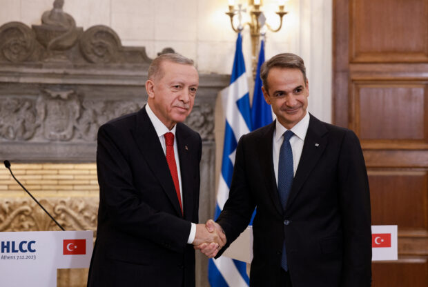 Greek PM Mitsotakis and Turkish President Erdogan attend a press conference in Athens