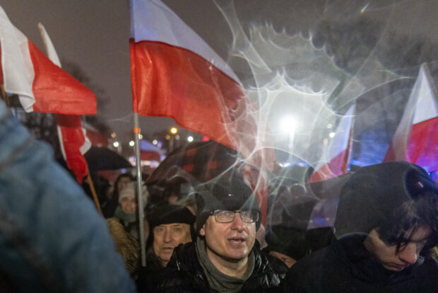 Poland liquidates all public media for restructuring