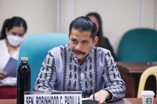 Robin Padilla files a bill that wants 54 senators and two terms for president and vice president