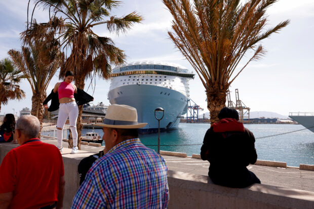 Travelers ready to set sail on cruises at record levels next year