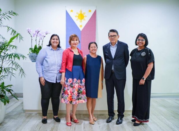 Go Negosyo, a prominent non-profit organization, has announced its commitment to support First Lady Liza Araneta Marcos' Lingap at Alagang Bayanihan (LAB) For All initiative.