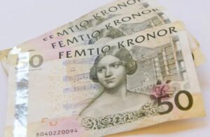  Sweden studies how to save cash from extinction