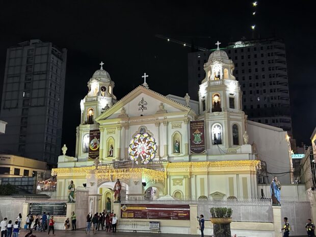 Photo Caption: Hundreds of mass goers attend the 33 consecutive Fiesta Masses at Quiapo Church on Monday.