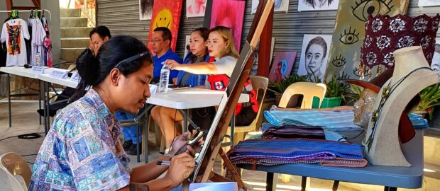 ART NOOK In a bid to rejuvenate Baguio City’s creative landscapes across its 128 barangays, young artists initiate Project 2600, which empowers local artisans and transforms barangays intovibrant creative hubs just like the pilot area in Barangay Camdas. —VINCENT CABREZA
