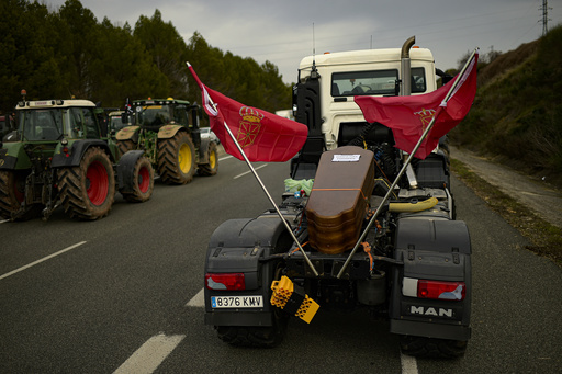 Spanish farmers stage second day of tractor protests over EU policies