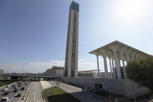 Algeria inaugurates Africa's largest mosque 