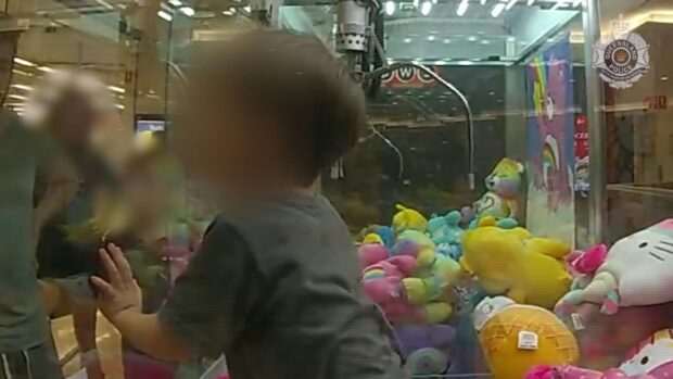 Australian toddler rescued from arcade claw machine