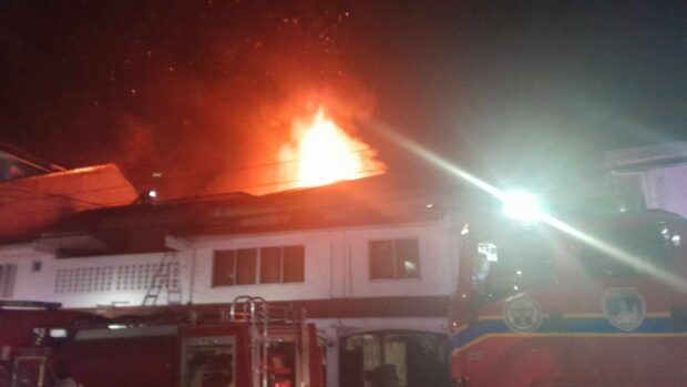 PHOTO: A fire engulfs several houses at New Capitol Estate 1 in Barangay Batasan, Quezon City on the evening of Valentine’s Day, February 14, 2024. STORY: Fire hits residential area in Batasan, Quezon City, injures 1 Korean
