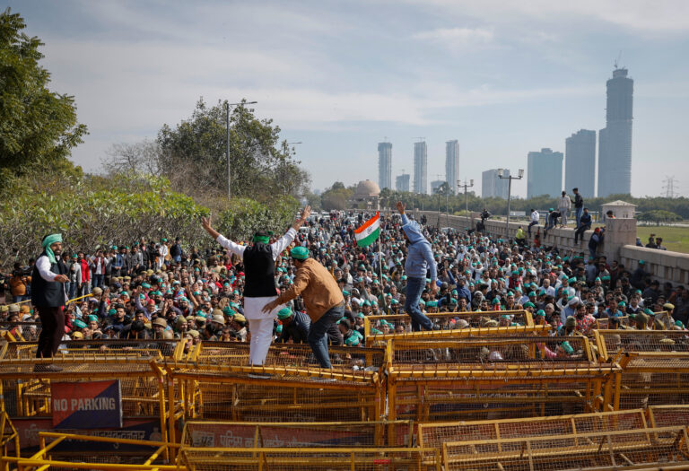 Indian Police Block Roads To Halt Farmers Marching To New Delhi