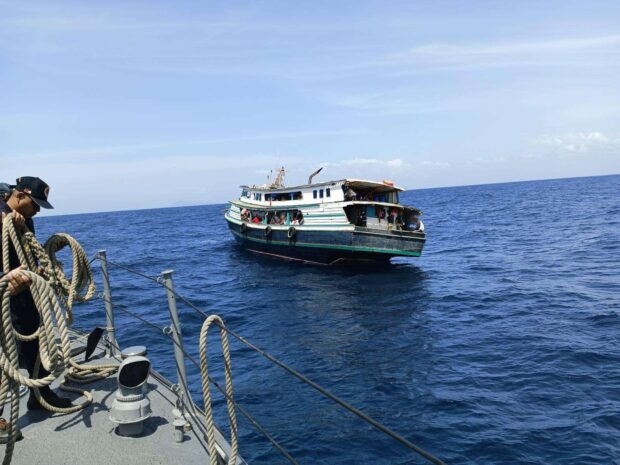 PHOTO: Motor Launch Dhiemal, which suffered engine failure in Sibutu passage, was later towed by Philippine Navy's BRP Jose Loor Sr. (PC390). STORY: 85 people rescued after passenger boat engine failure off Tawi-Tawi