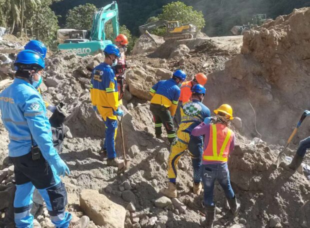 VOLUNTEERS Emergency response teams from eight mining companies are part of efforts to search for and rescue victims of the Feb. 6 landslide that hit Masara in Maco, Davao de Oro. They continued helping government teams when operations shifted to retrieval a week after the tragedy. —PHOTO COURTESY OF EON GROUP