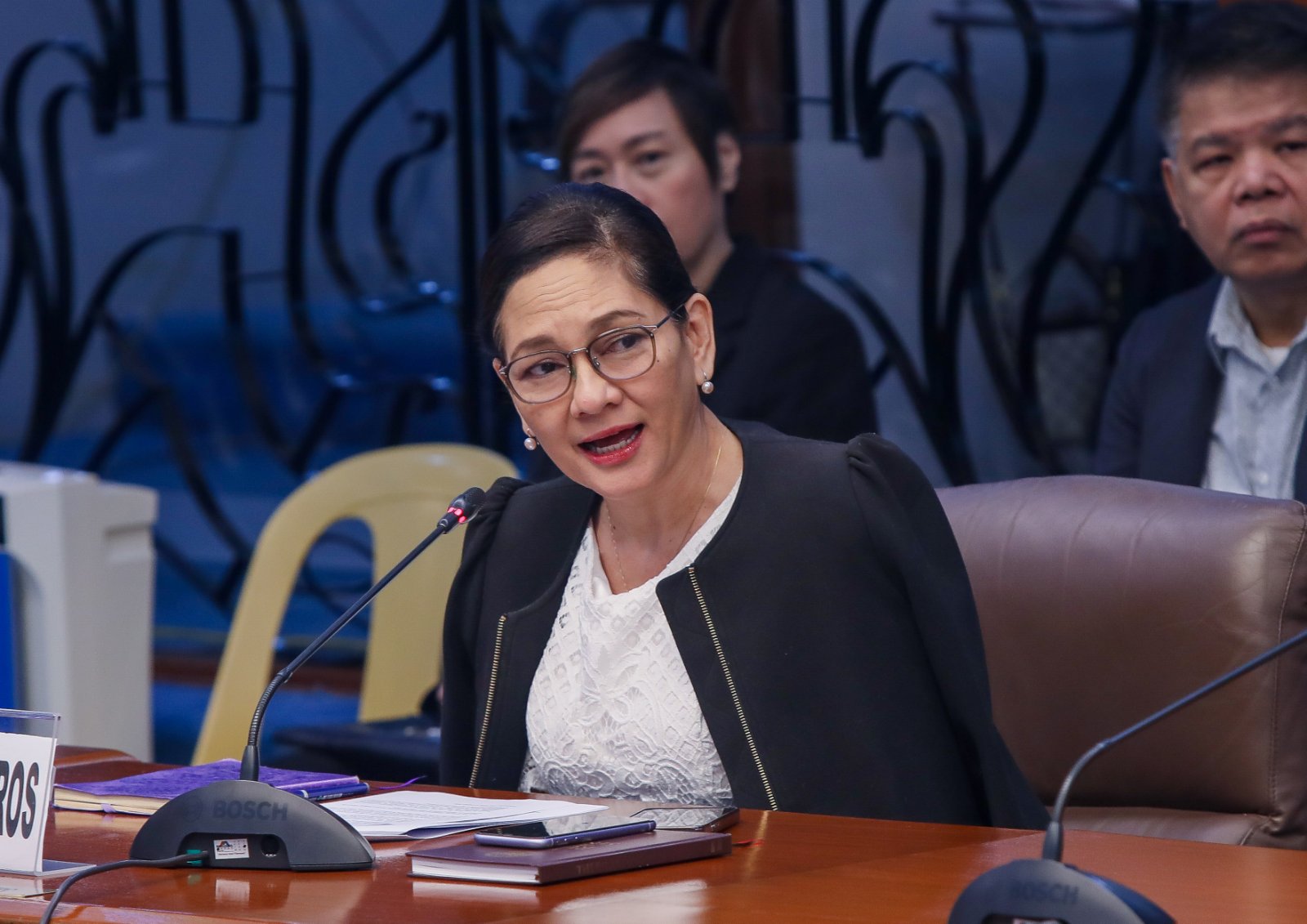 Senator Risa Hontiveros still on race to get 7 votes vs Cha-cha | Inquirer News