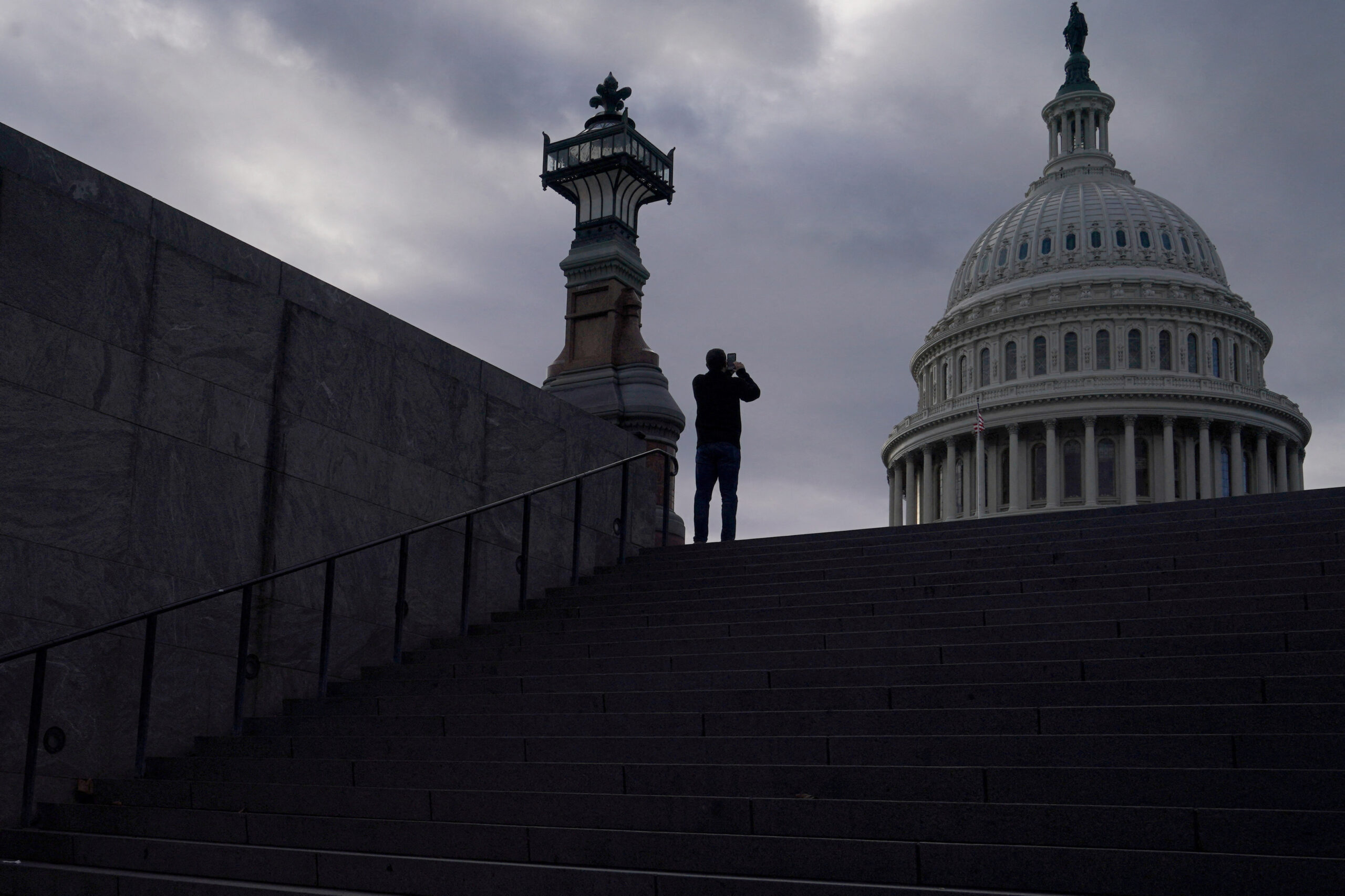 US Congress Reach Spending Deal, Averting Government Shutdown