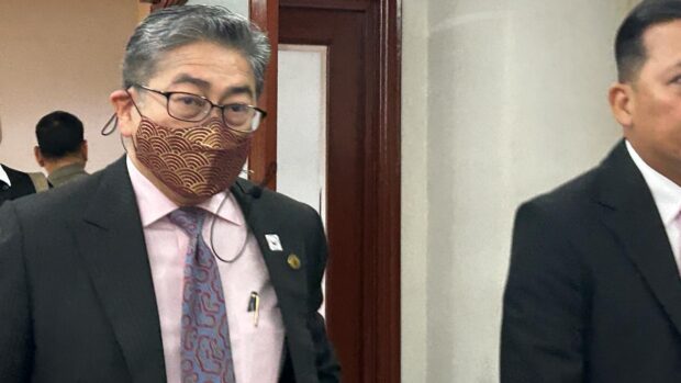 Alleged backer of people's initiative for Cha-cha shows up at Senate