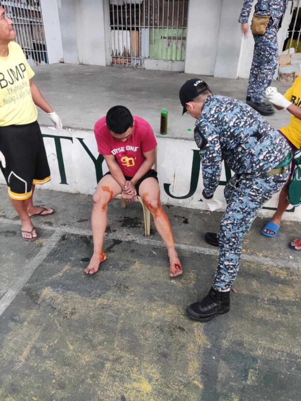 Man falls over Manila City Jail's fence, prompting prisoners' head count