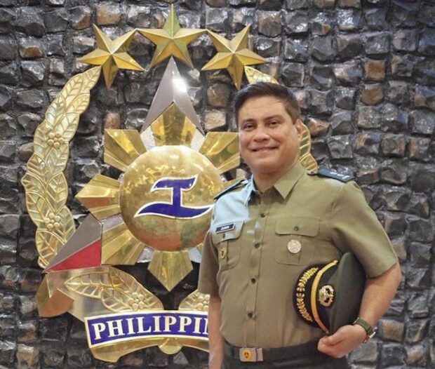 PHOTO: Senate President Juan Miguel Zubiri officially joined the Philippine Army Reserved Force as lieutenant colonel on April 8, 2024. STORY: Zubiri on Army reservist enlistment: 'We're not just armchair warriors'