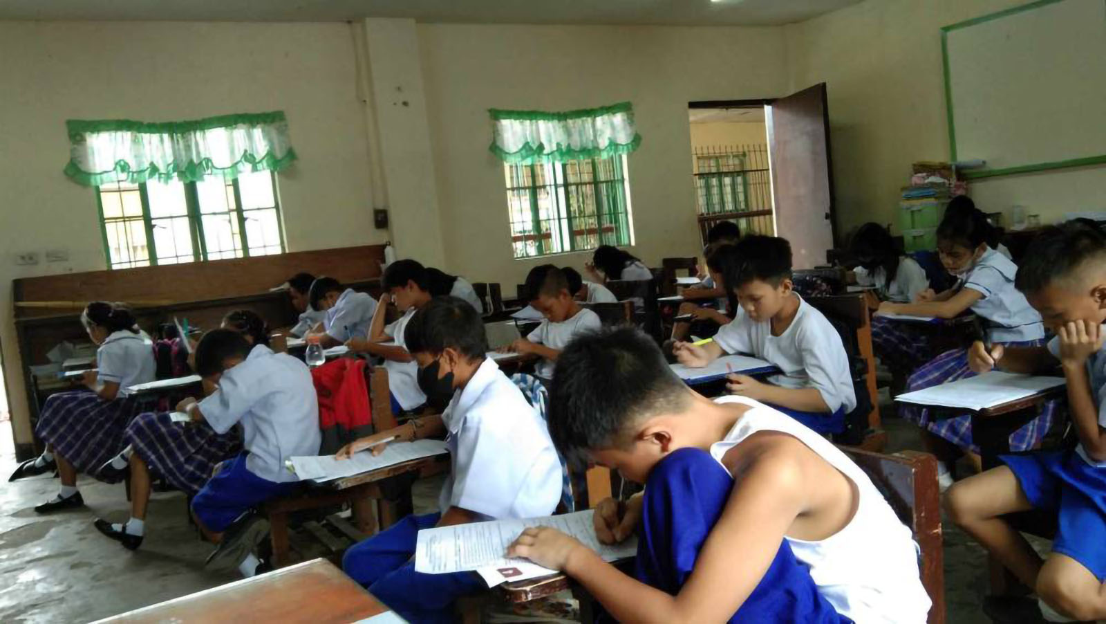 C. Luzon teachers want remote work during extreme heat