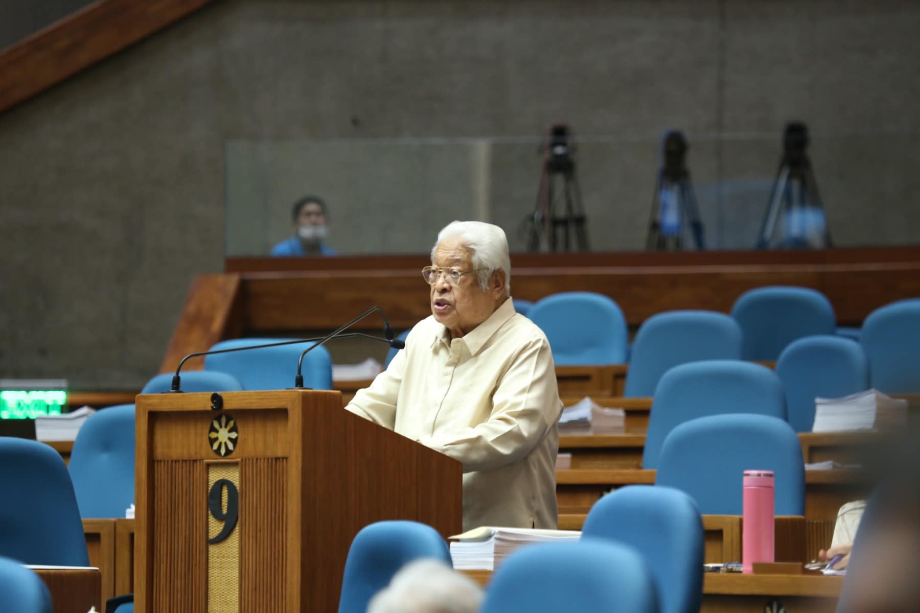 The House of Representatives has yet to submit the bill it passed on absolute divorce to the Senate after the Office of the Secretary General deferred the measure's transmittal to the upper chamber.