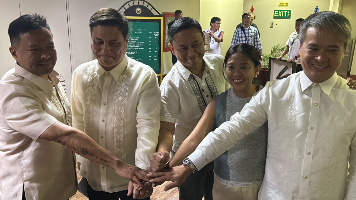 Senate President Juan Miguel Zubiri (2nd from left) poses for a photo with Senators (left to right) JV Ejercito, Sonny Angara, Nancy Binay, and Joel Villanueva before confirming a move to remove him from the Senate leadership on Monday, May 20, 2024. Photo taken at the Senate of the Philippines in Pasay City by MAILA AGER / INQUIRER.net)