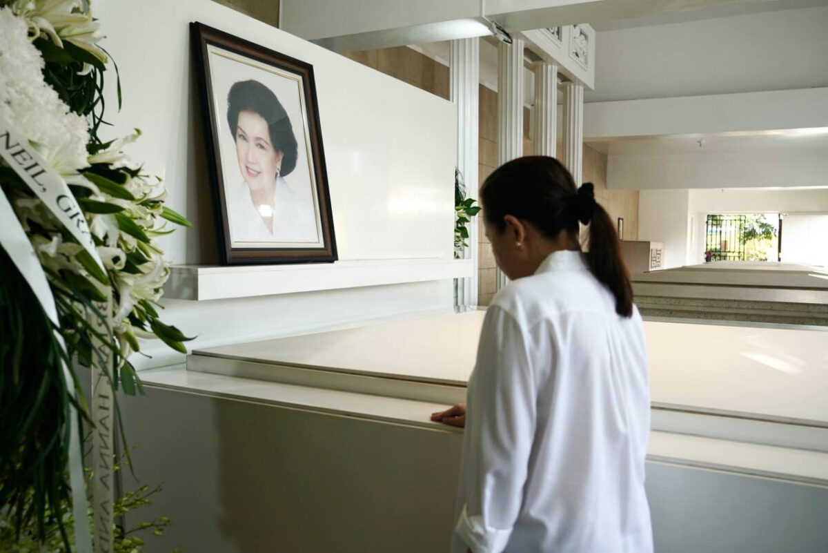 Poe family marks Susan Roces’ 2nd death anniversary with gift-giving activity