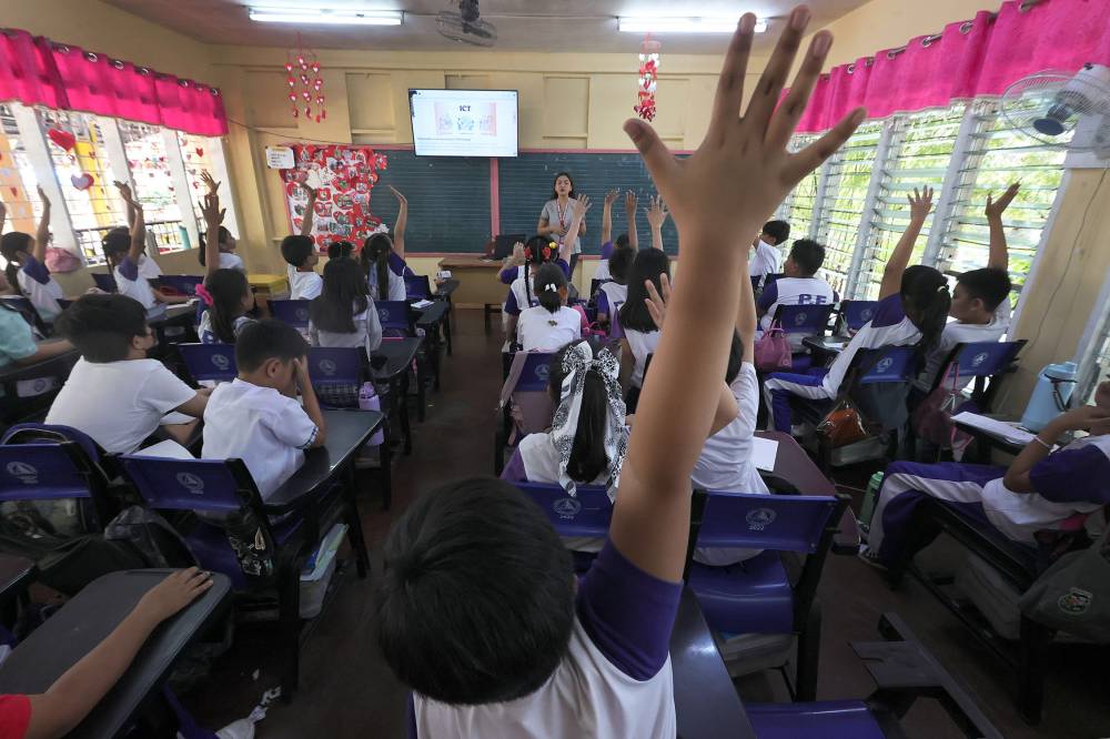 15 sekolah negeri di Kota Quezon memindahkan pembukaan kelas ke tanggal 1 dan 5 Agustus