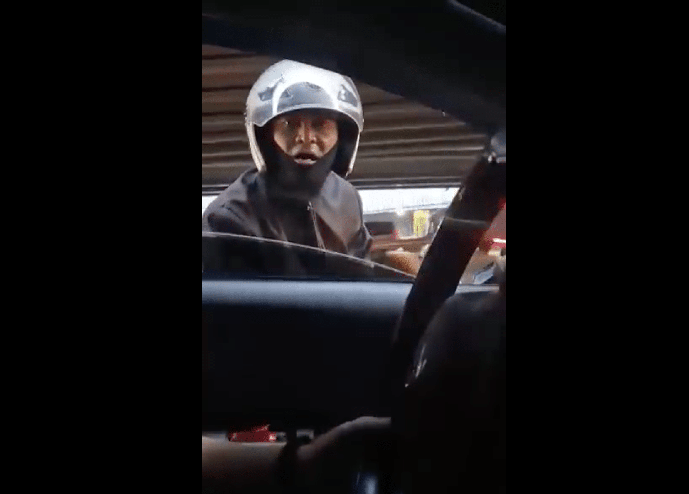 Metropolitan Manila Development Authority (MMDA) Chairman Don Artes pledged a reward on Tuesday for the first person to identify the individual who claimed to be an MMDA enforcer to extort money from a motorist in Makati City.