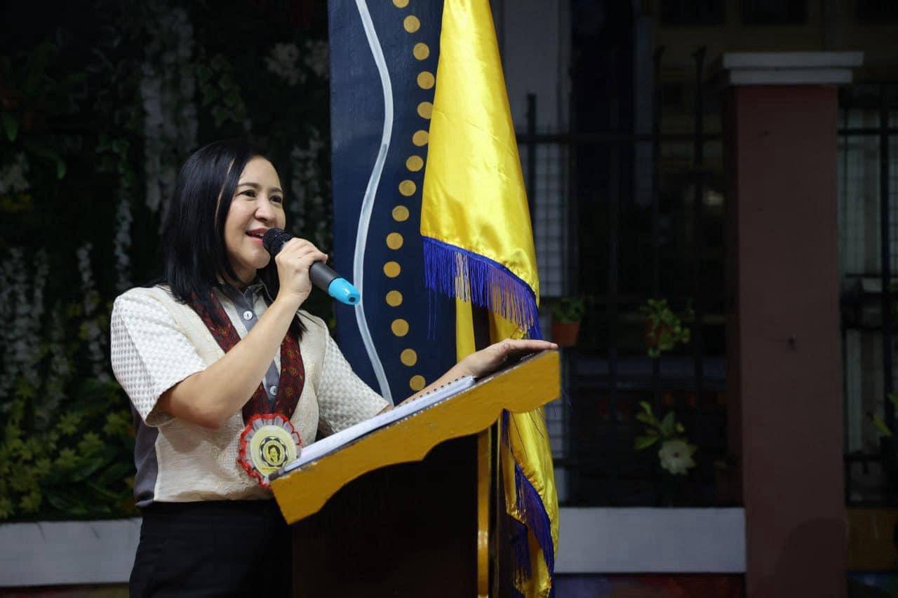 Mayor Joy Belmonte, speaking before graduating students at the Ramon Magsaysay High School in Cubao.