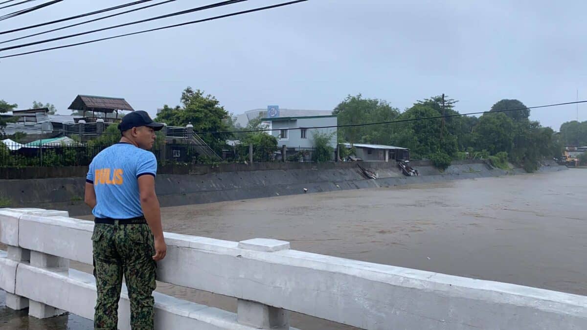 Residents near Olongapo River told to evacuate due to heavy rainfall