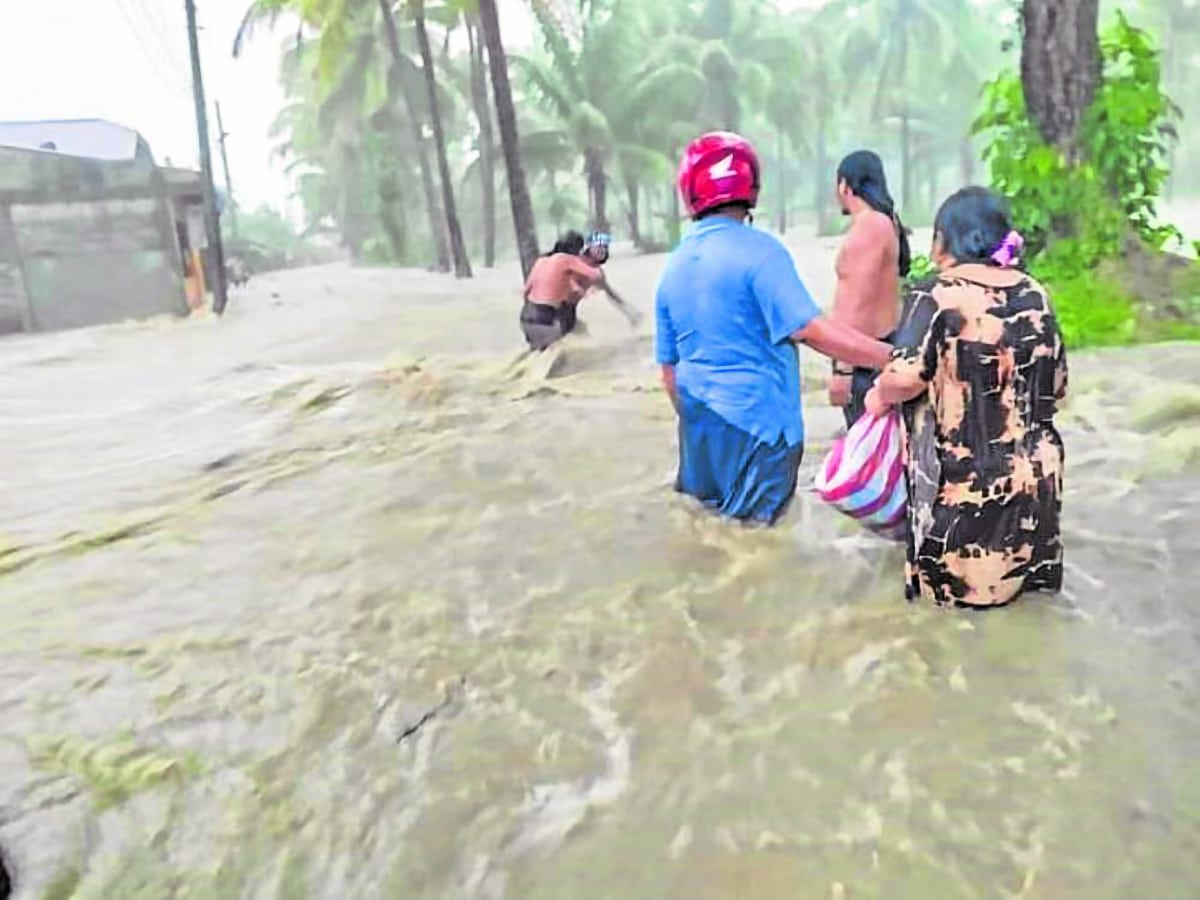 LPA brings flood, landslides in parts of Visayas