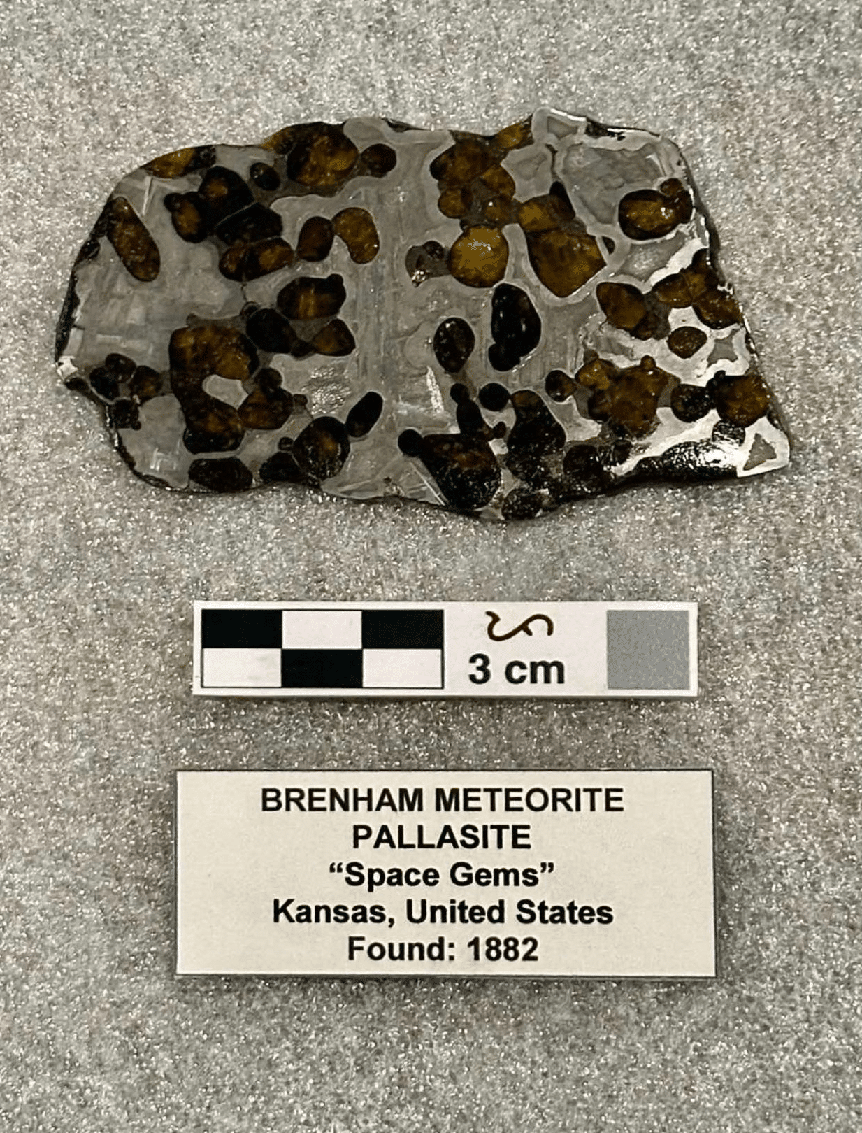 National museum receives meteorite collection