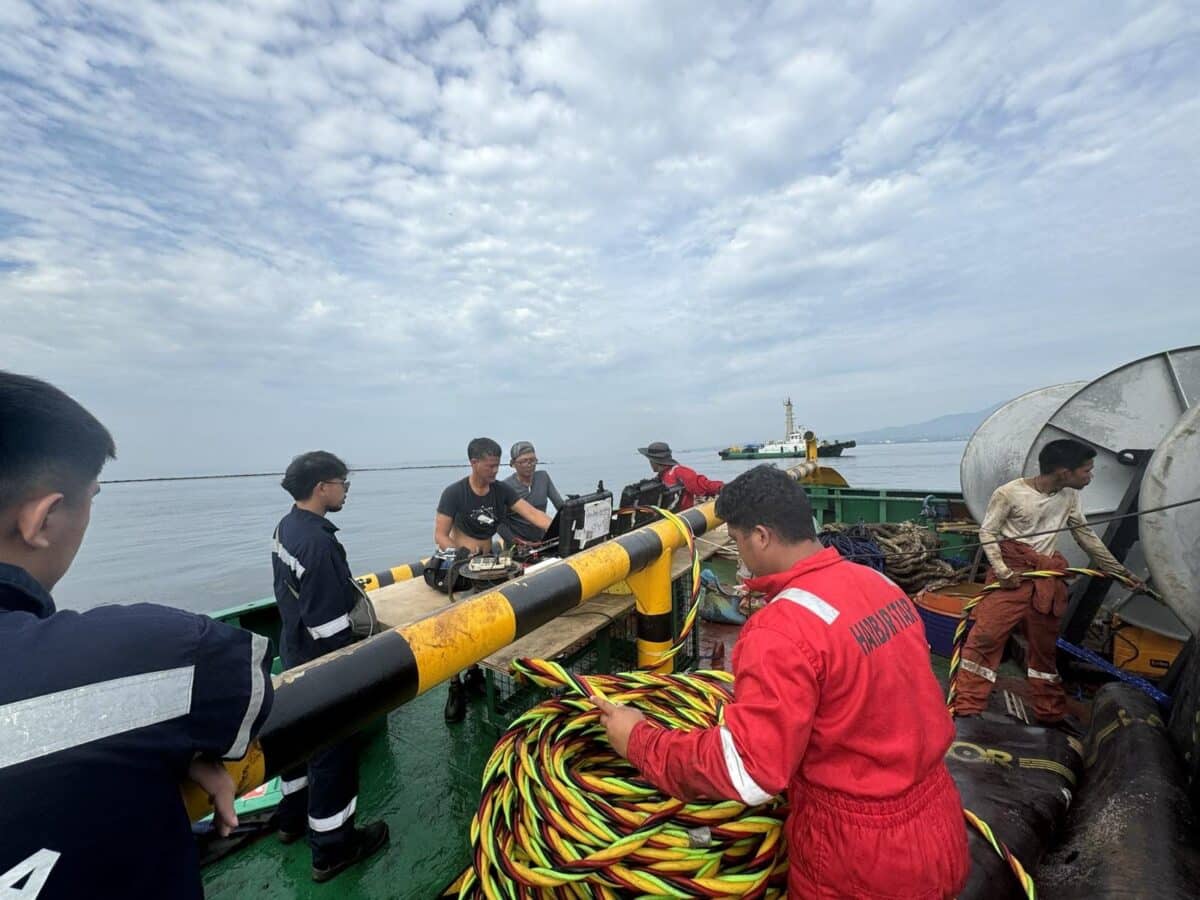 The Harbor Star conducted a diving operation to seal the 24 valves from the sunken MT Terra Nova. —photo courtesy of Philippine Coast Guard/Facebook