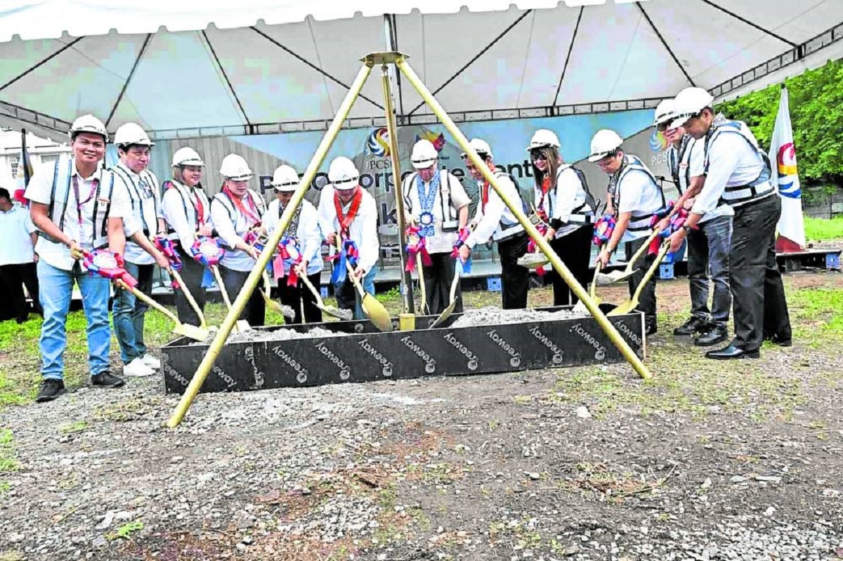 PERMANENT HOME Executive Secretary Lucas Bersamin,Philippine Charity Sweepstakes Office (PCSO) General Manager Melquiades Robles, Finance Undersecretary Rolando Tungpalan and members of the PCSO Board of Directors lead the groundbreaking ceremony for the PCSO Corporate Center on San Marcelino Street in Ermita, Manila, on Aug. 1.