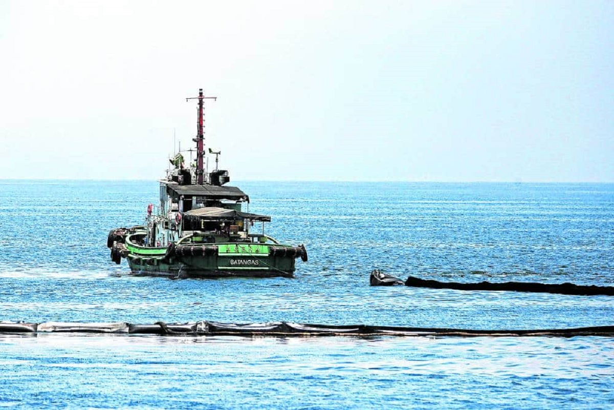 Aid rolled out for 1,600 Cavite fishermen affected by oil spill