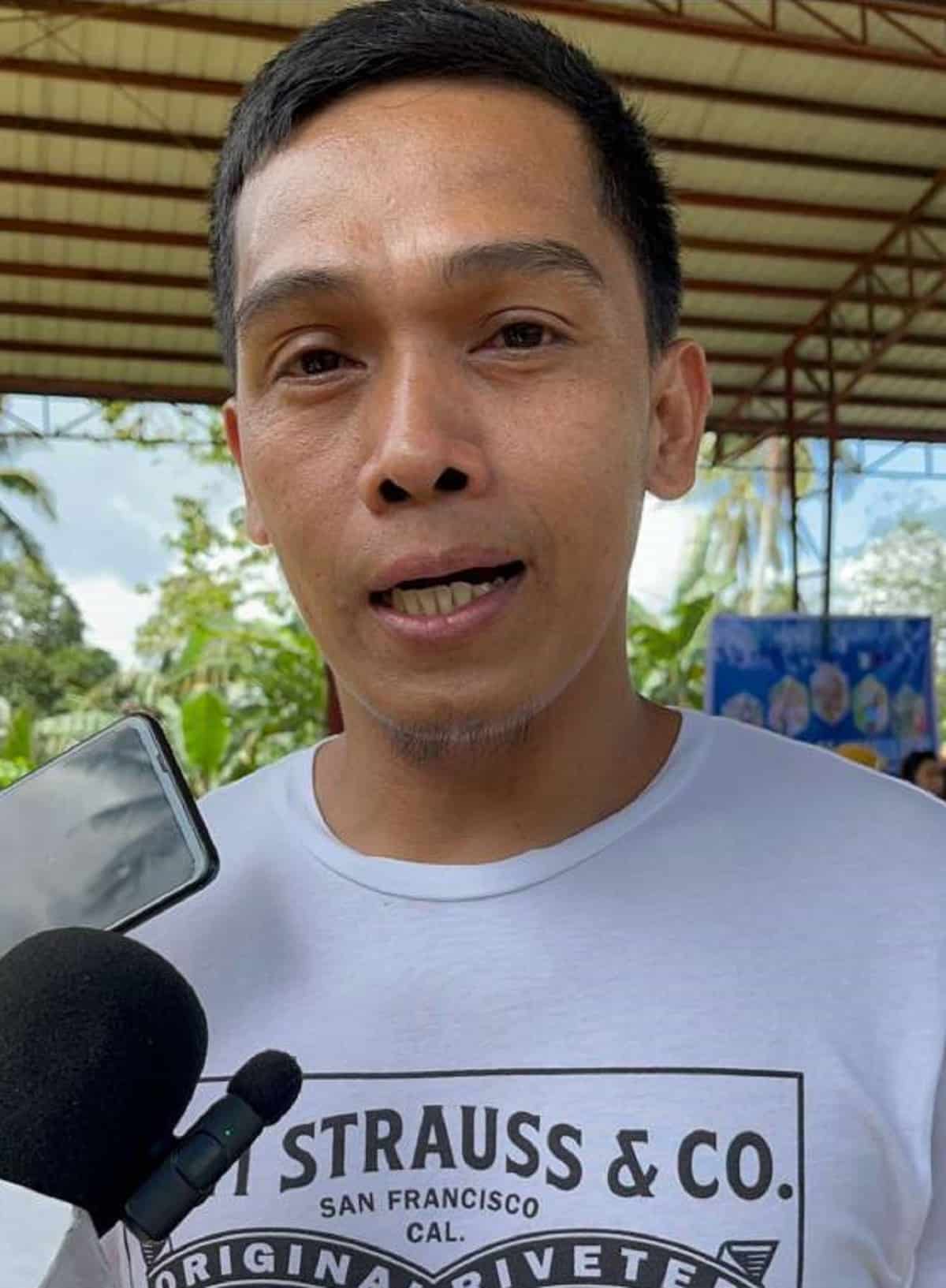 NEWLEAF Nurhassan Jamiri,once a notorious subleader of the bandit group Abu Sayyaf, nowlives a different life as barangay chair of Limbo-Upas in Tipo-Tipo town of Basilan. 