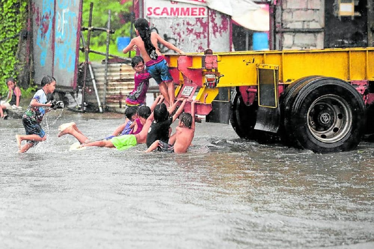 Metro mayors urged to ban swimming in floods