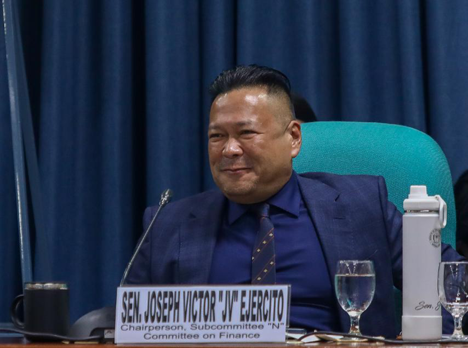 In view of looming budget cuts, Senate Senior Deputy Majority Leader JV Ejercito has asked his colleagues to increase the allocation for priority railway projects in the proposed 2025 budget.