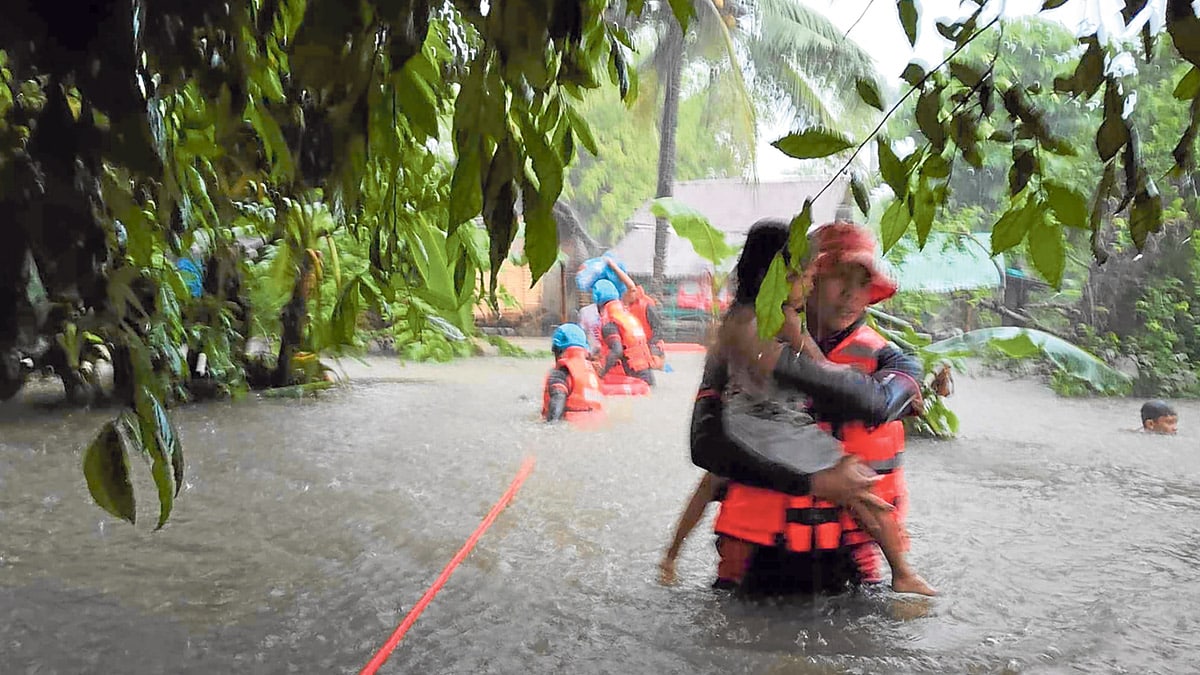 Kolejne miasto Negros Occidental dotknięte powodzią ogłasza stan klęski żywiołowej