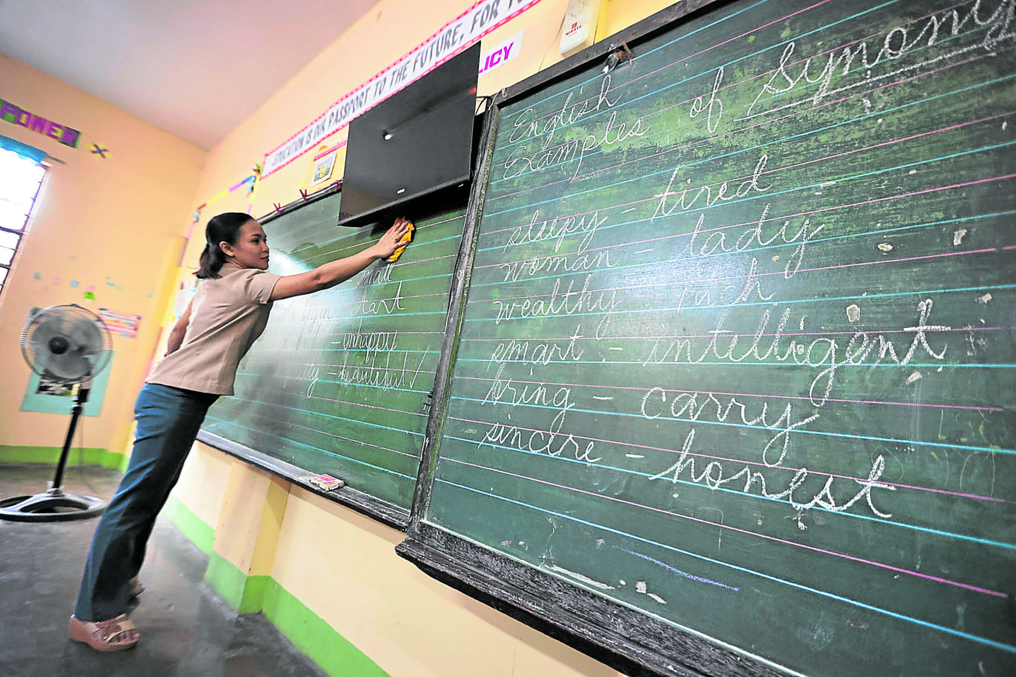 Manila suspends classes for Teachers’ Day celebration