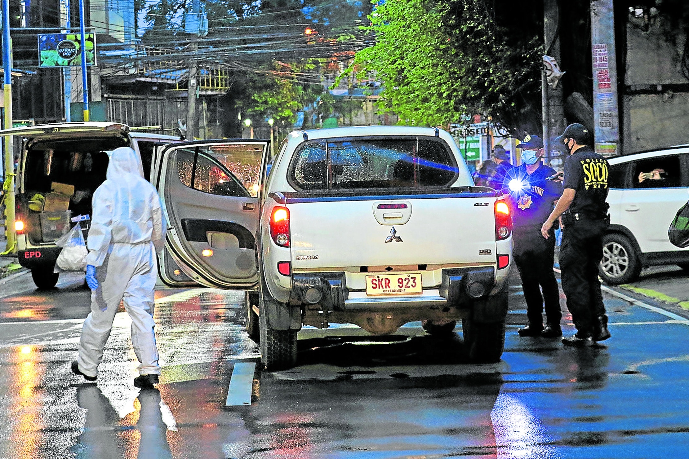 Departemen Dalam Negeri PNP menyelidiki petugas polisi yang terkait dengan kasus pembunuhan Barayuga