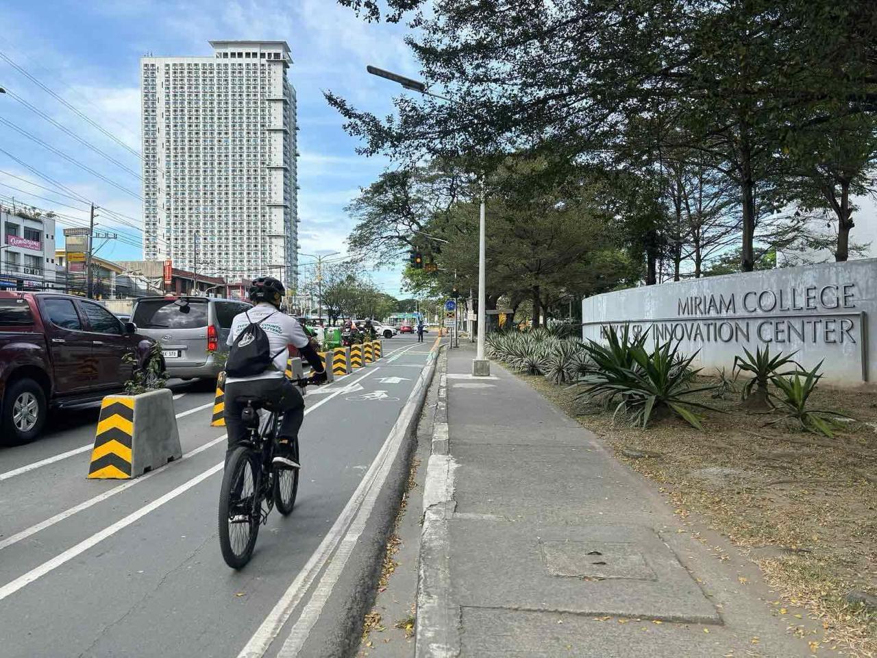 Bike path along Katipunan avenue, QC