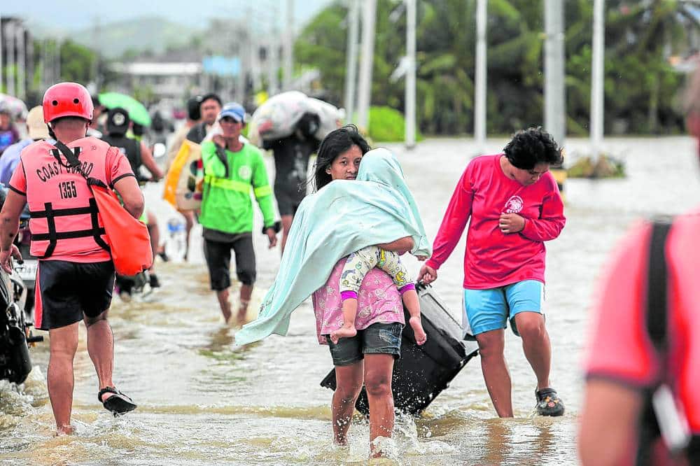 NDRRMC: Kristine Tertekan 2,6 Juta, Diduga Membunuh 13