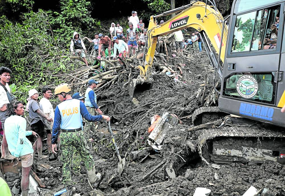 PNP mengevakuasi lebih dari 300.000 orang selama serangan Kristine